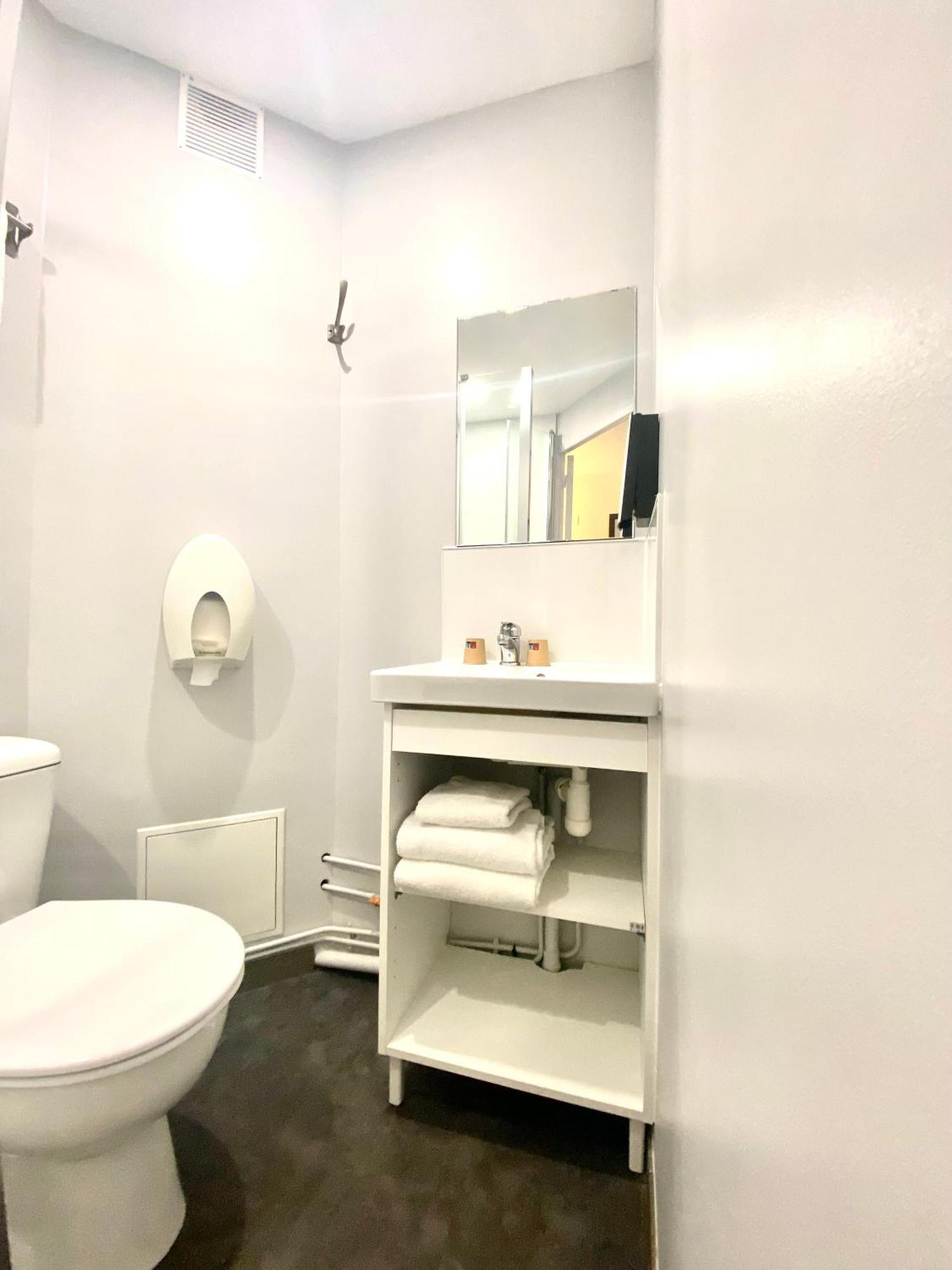 Brit Hotel Lyon Nord Dardilly Zewnętrze zdjęcie